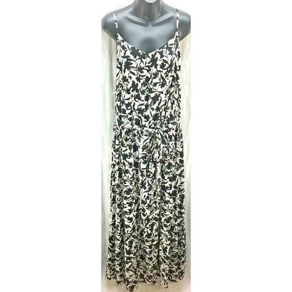 AVA & VIV Dress Plus 2X White Floral Maxi New - Picture 1 of 5
